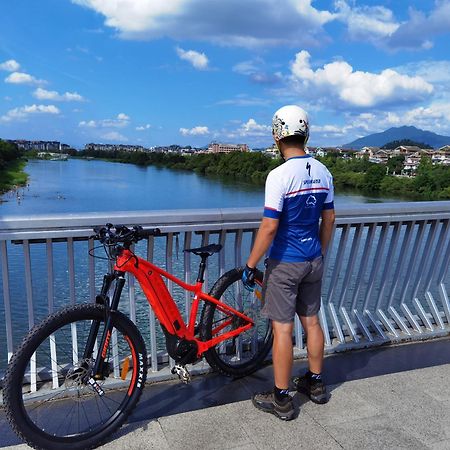 Guilin Bonjour Boutique Hotel- Free Pick Up Service Over 3 Nights Εξωτερικό φωτογραφία
