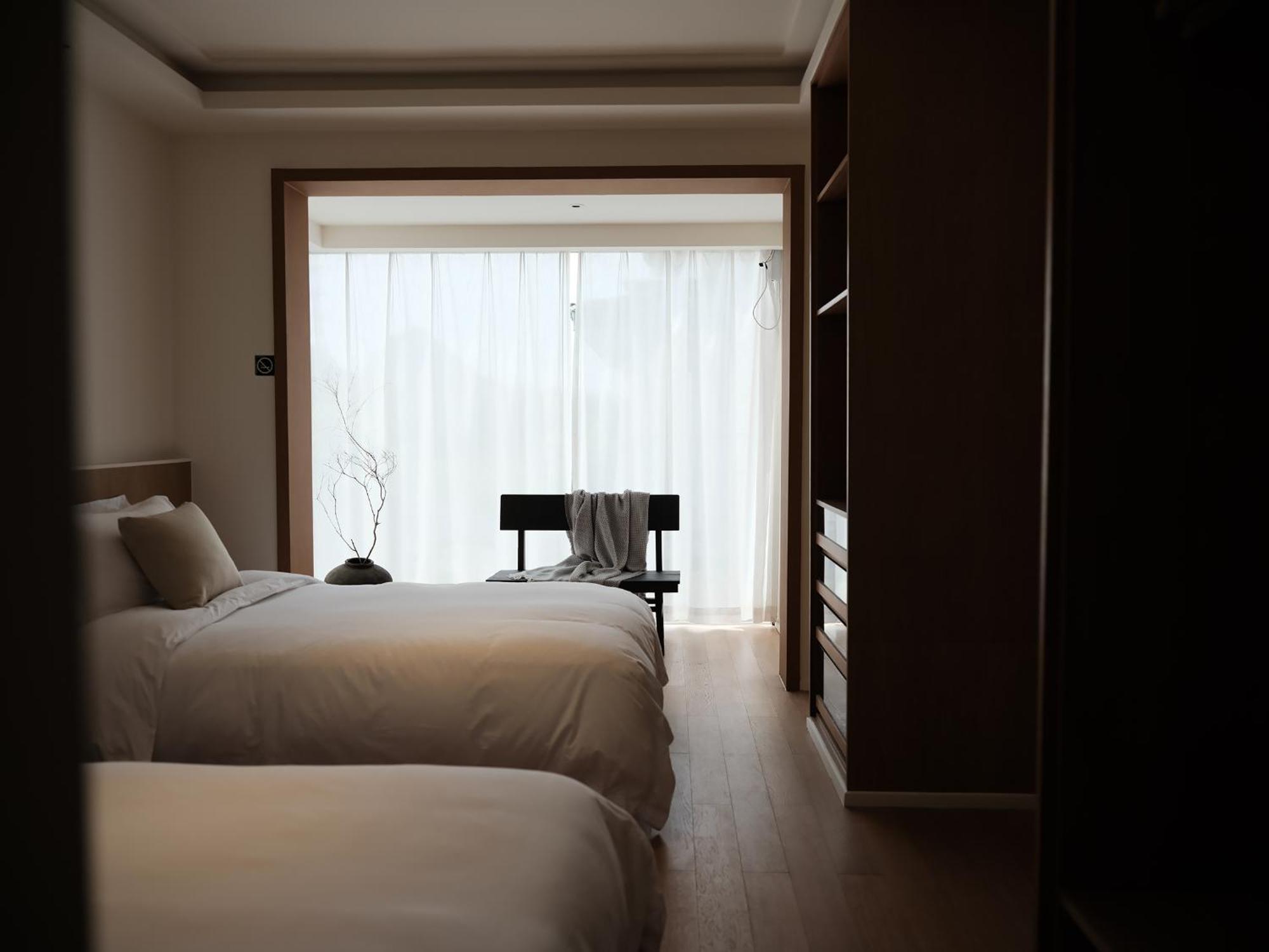 Guilin Bonjour Boutique Hotel- Free Pick Up Service Over 3 Nights Δωμάτιο φωτογραφία